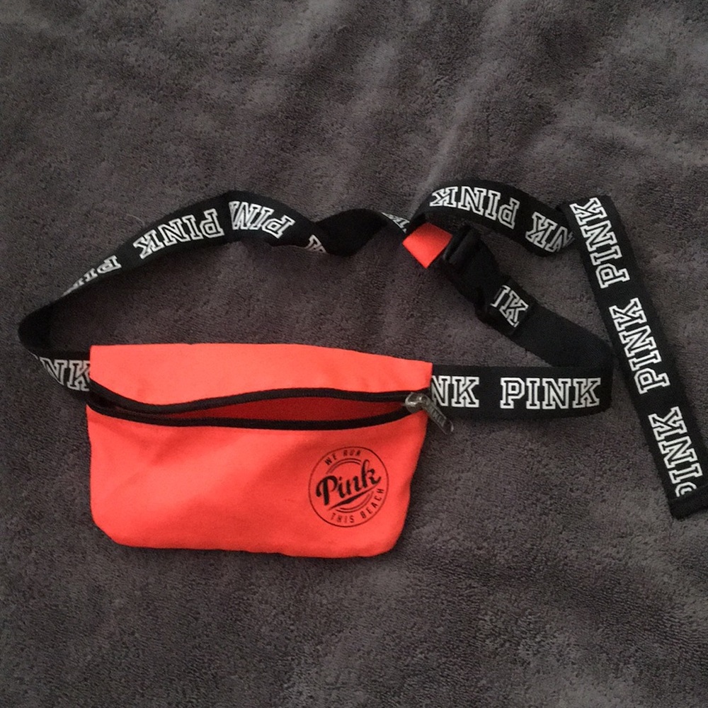 VS PINK fanny pack
